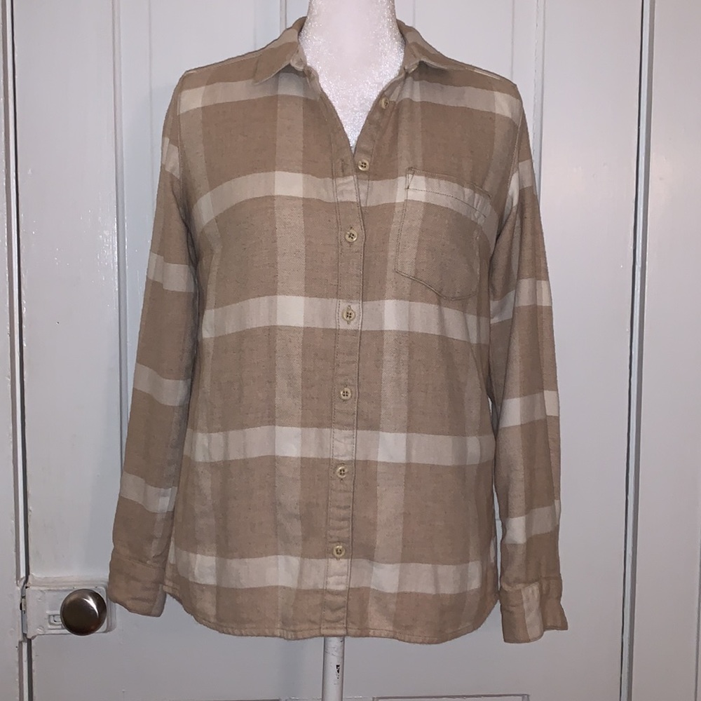 VINTAGE G.H. BASS PLAID FLANNEL BUTTON DOWN SHIRT BEIGE AND WHITE